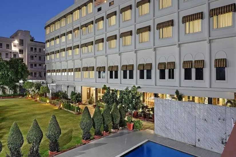 . Valley View Resort